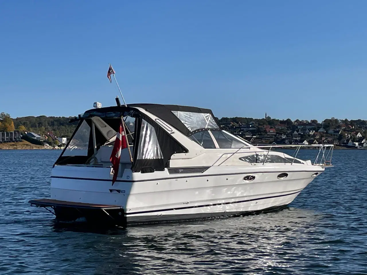 Billede 2 - Bayliner 2955 Avanti med 8,2 L Mercruiser