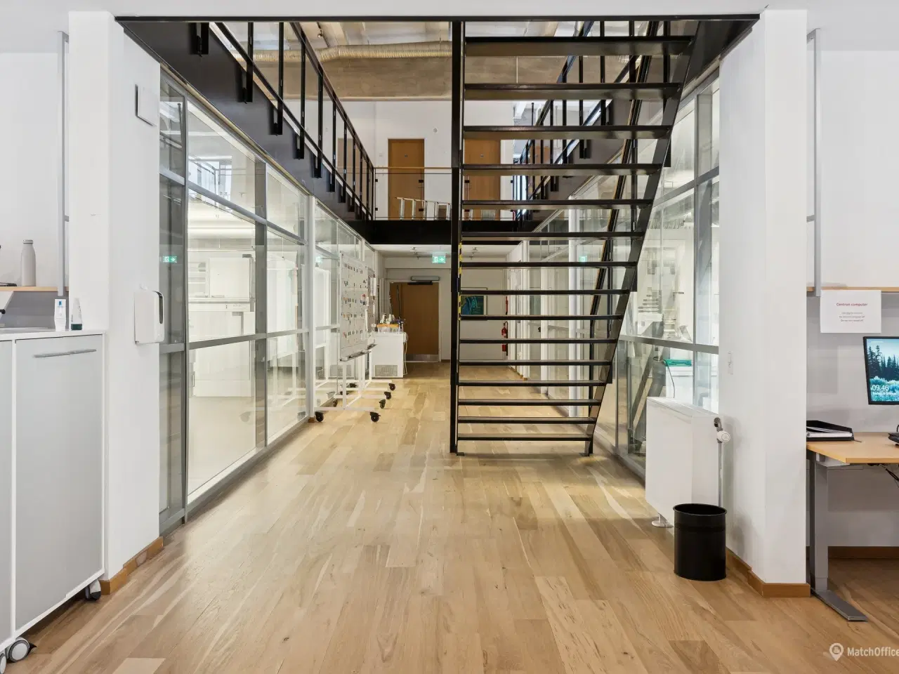 Billede 4 - Moderne laboratorie med kontor