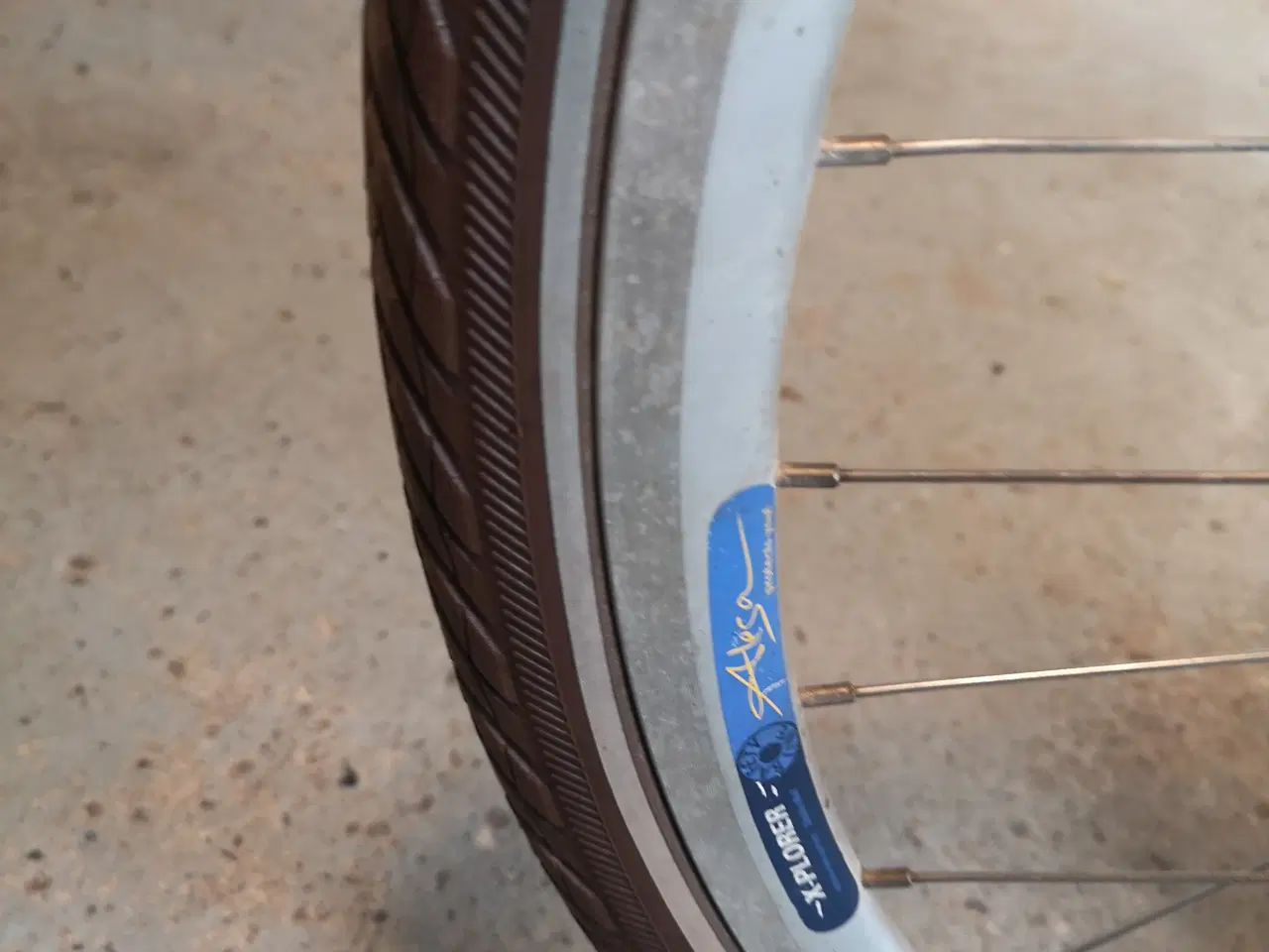 Billede 7 - Winther 28" 54 cm høje 7 gear ,ABUS-lås med én nøg