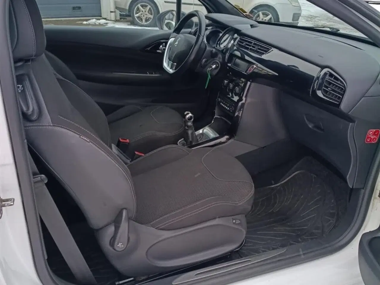 Billede 8 - Citroën DS3 HDI 90 92HK 3d