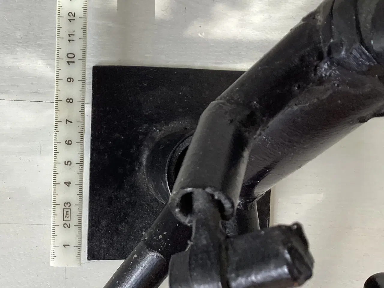 Billede 9 - Metal skulptur af drikkende mand/robot