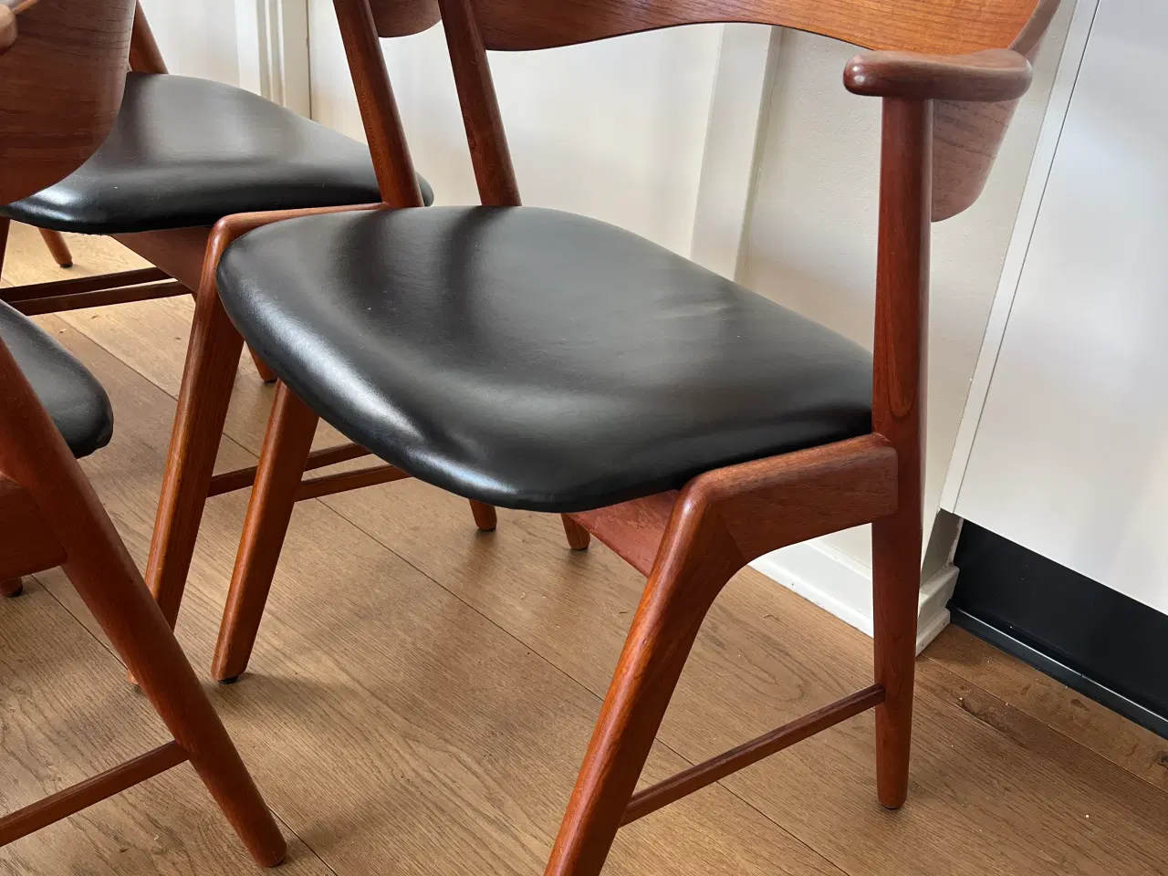 Billede 2 - Dansk design spisebordsstol