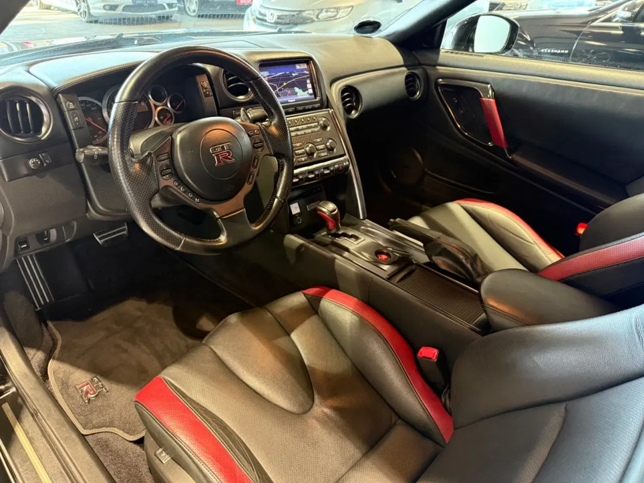 Billede 6 - Nissan GT-R 3,8 V6 Black Edition aut.
