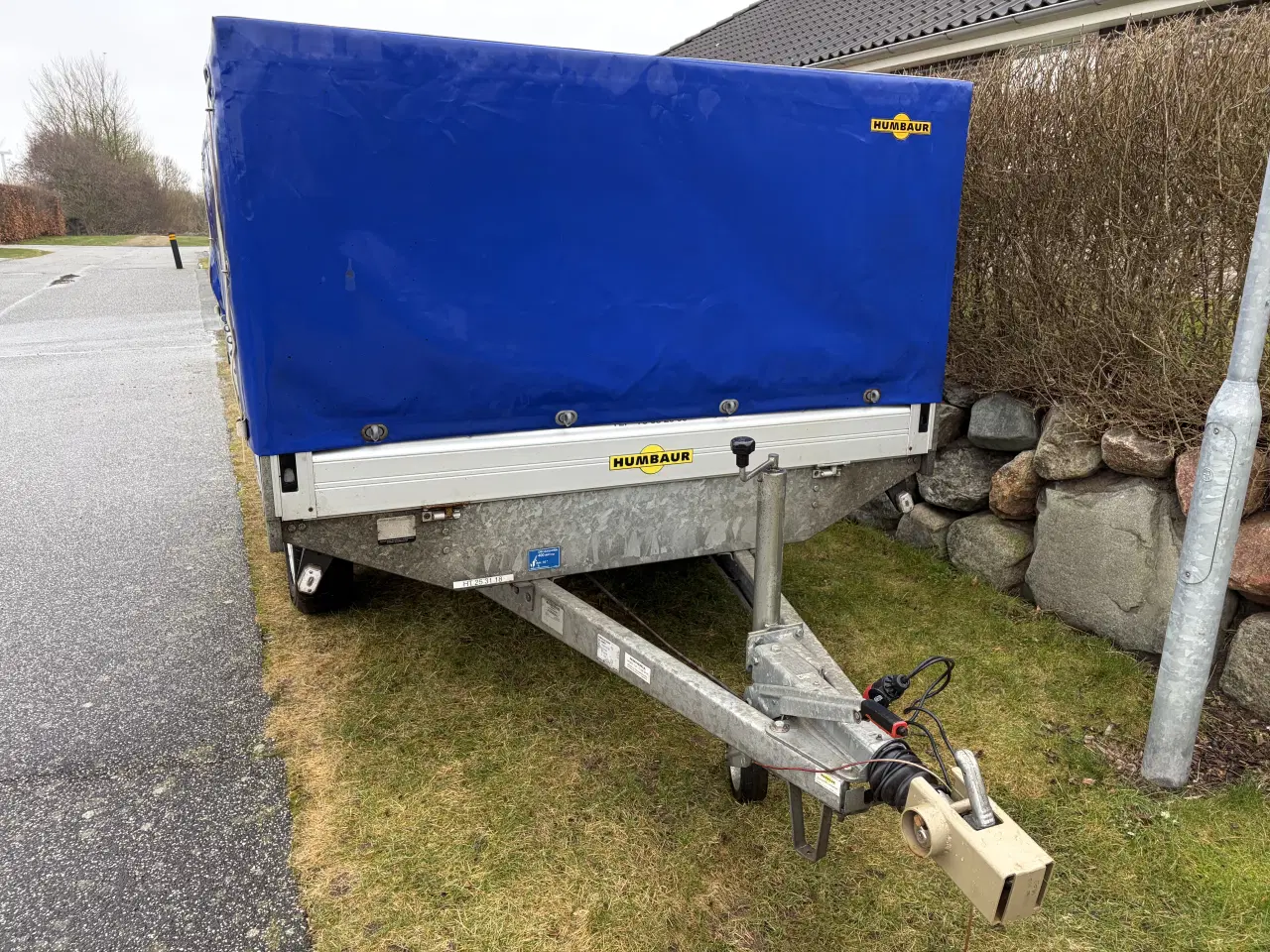 Billede 2 - Humbaur boogietrailer HT 253118 med lav presnning