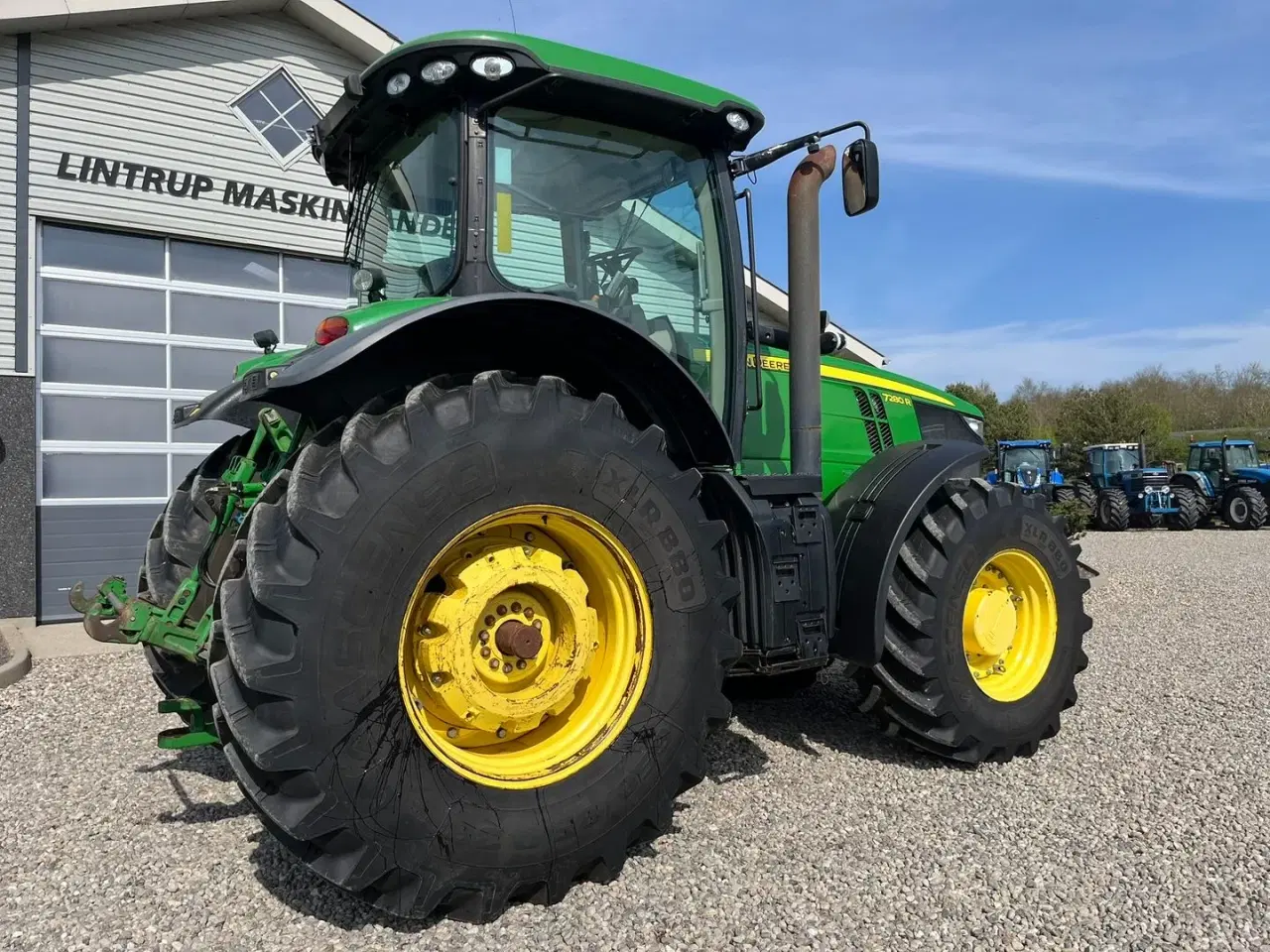 Billede 18 - John Deere 7280R Med næsten nye dæk på og frontlift.