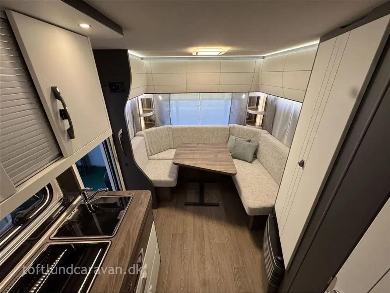 Billede 5 - 2026 - Hobby Excellent Edition 495 UL   Mest populære vogn med enkeltsenge. NY 2026 MODEL, PÅ LAGER, klar til omgående levering.