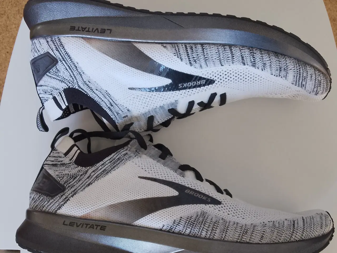 Billede 1 - Brooks Levitate 4 