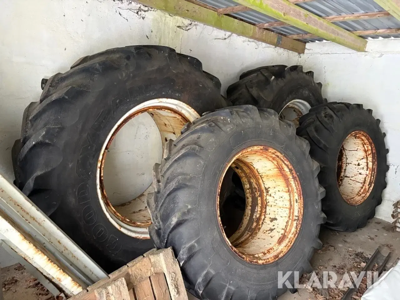 Billede 1 - Tvillingehjul Goodyear/cultor Q - komplet sæt