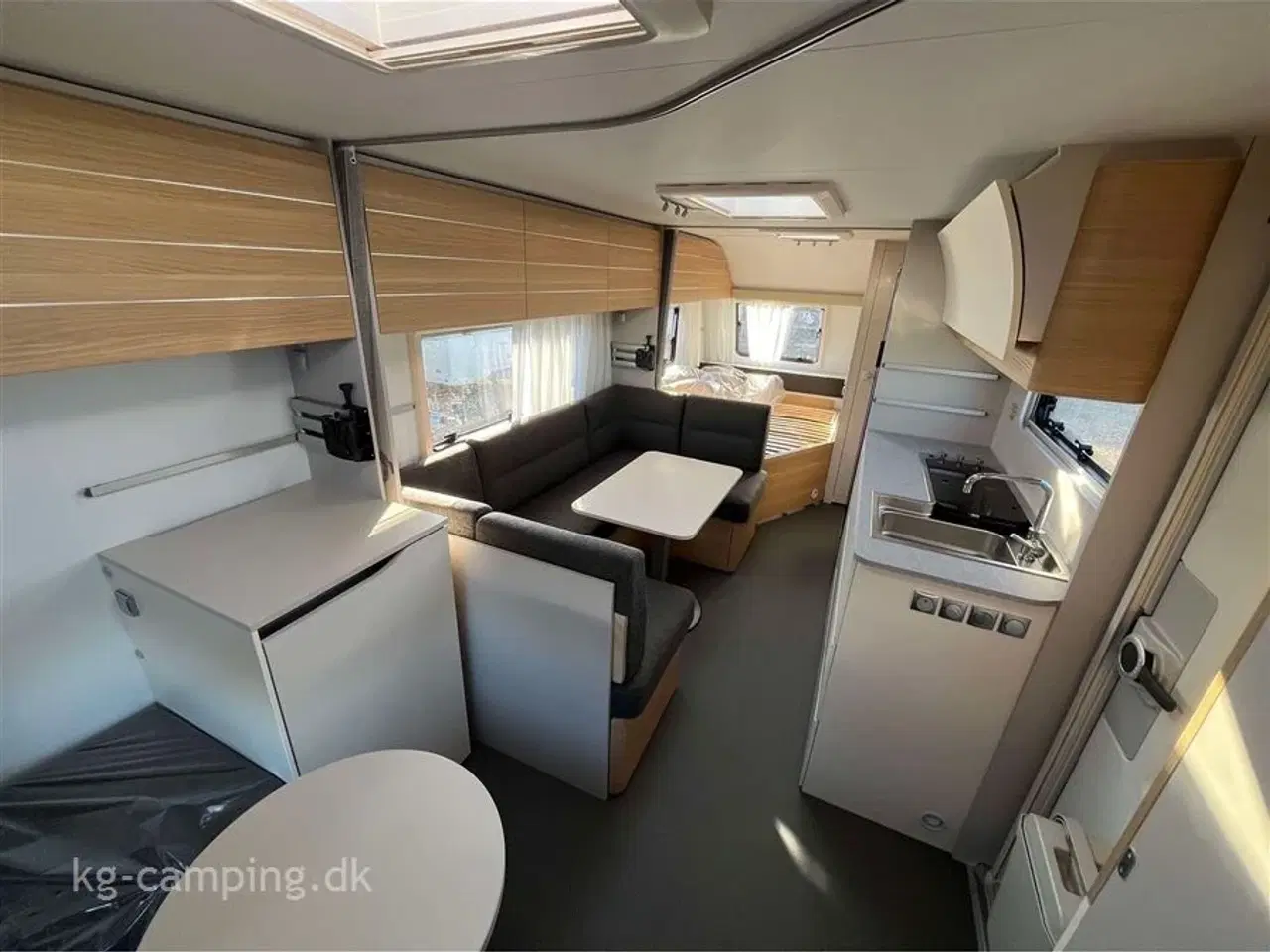 Billede 8 - 2025 - Adria Adora 613 PK Teen Adria Adora 613 PK Teen – 2025 | Perfekt til familien!