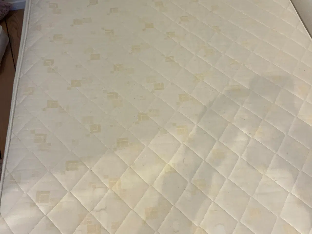 Billede 3 - Lækker boxmadras inkl. topmadras