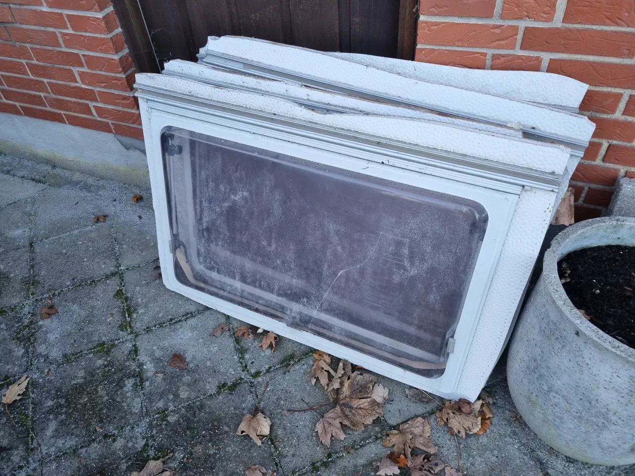 Billede 1 - Brugte vinduer til ældre Homecar campingvogn