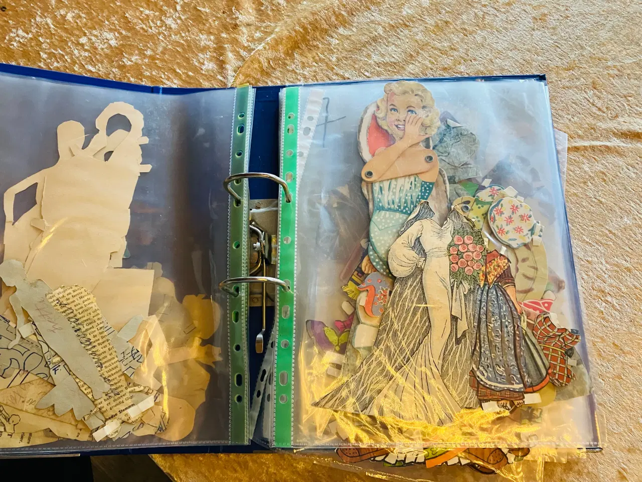 Billede 3 - Påklædnings dukker 