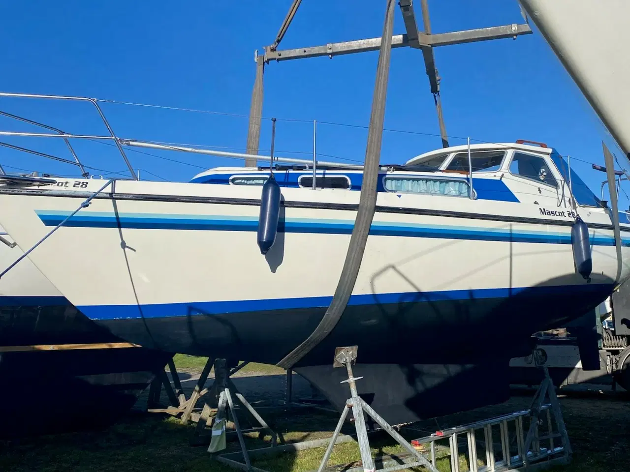 Billede 3 - Velholdt Mascot 28 motorsejler – sejlklar
