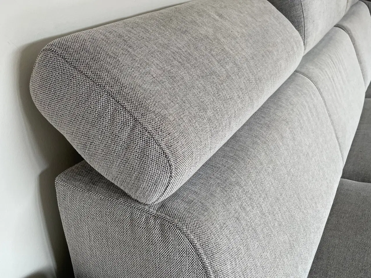 Billede 5 - Lysegrå sofa med chaiselong