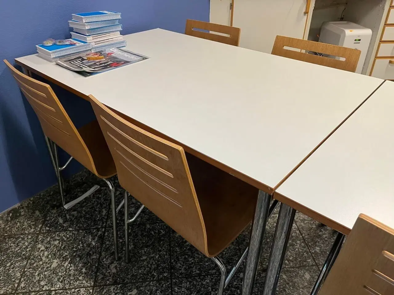 Billede 6 - 2 stk. spisebord med 8 stk. stole