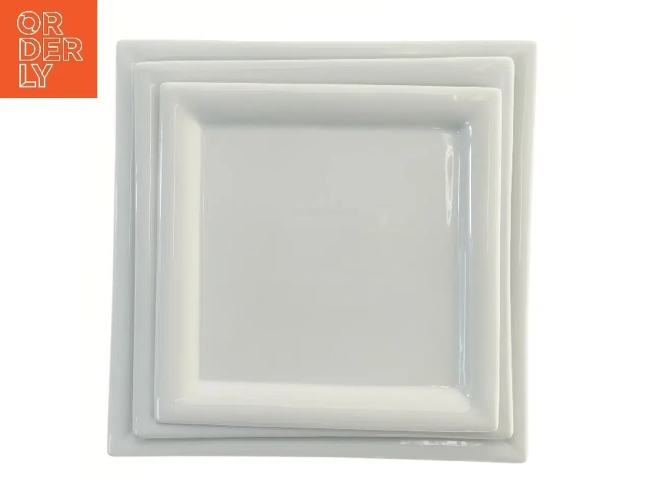 Billede 2 - Sæt med kvadratiske tallerkener (str. 3 stk 24x24 & 27x27 & 30x30 cm)