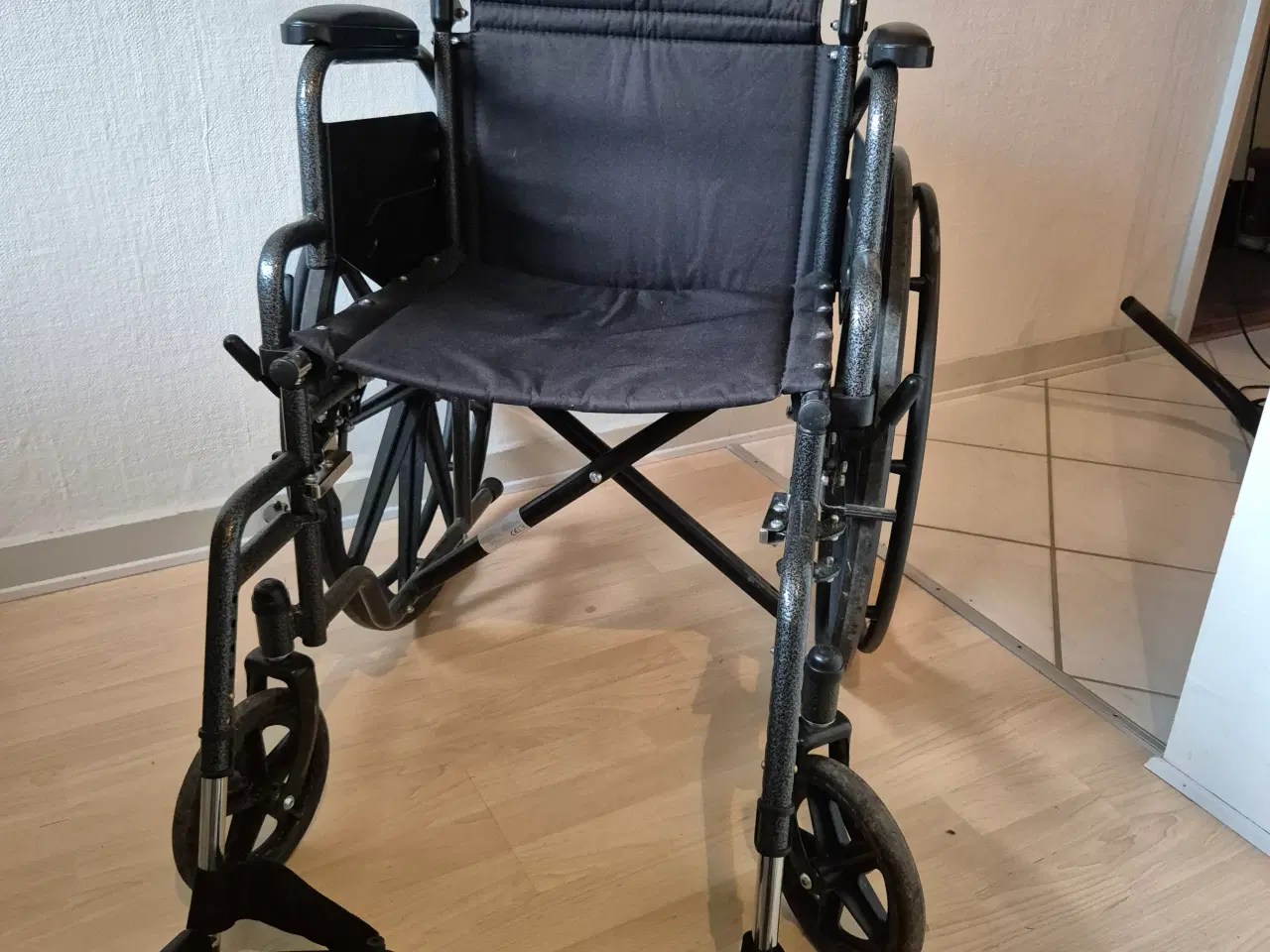 Billede 1 - Kørestol 