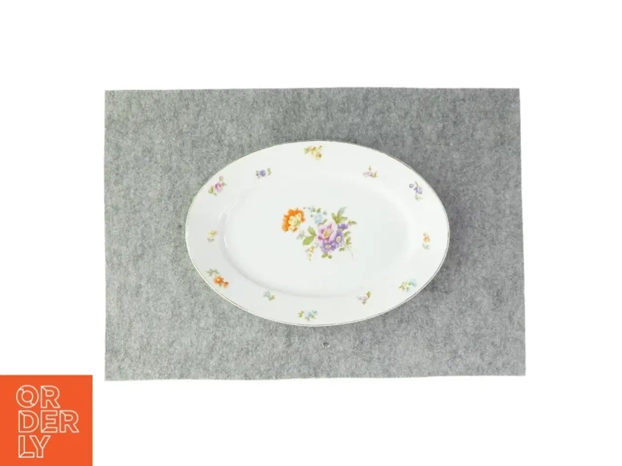 Billede 1 - Fad med blomsterprint fra BAVARIA (str. LB:37,5x26,5cm)