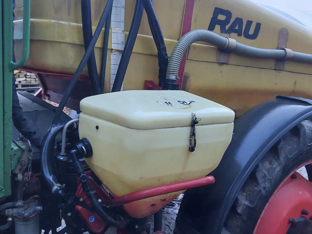 Billede 3 - Fronttank til Fendt GT