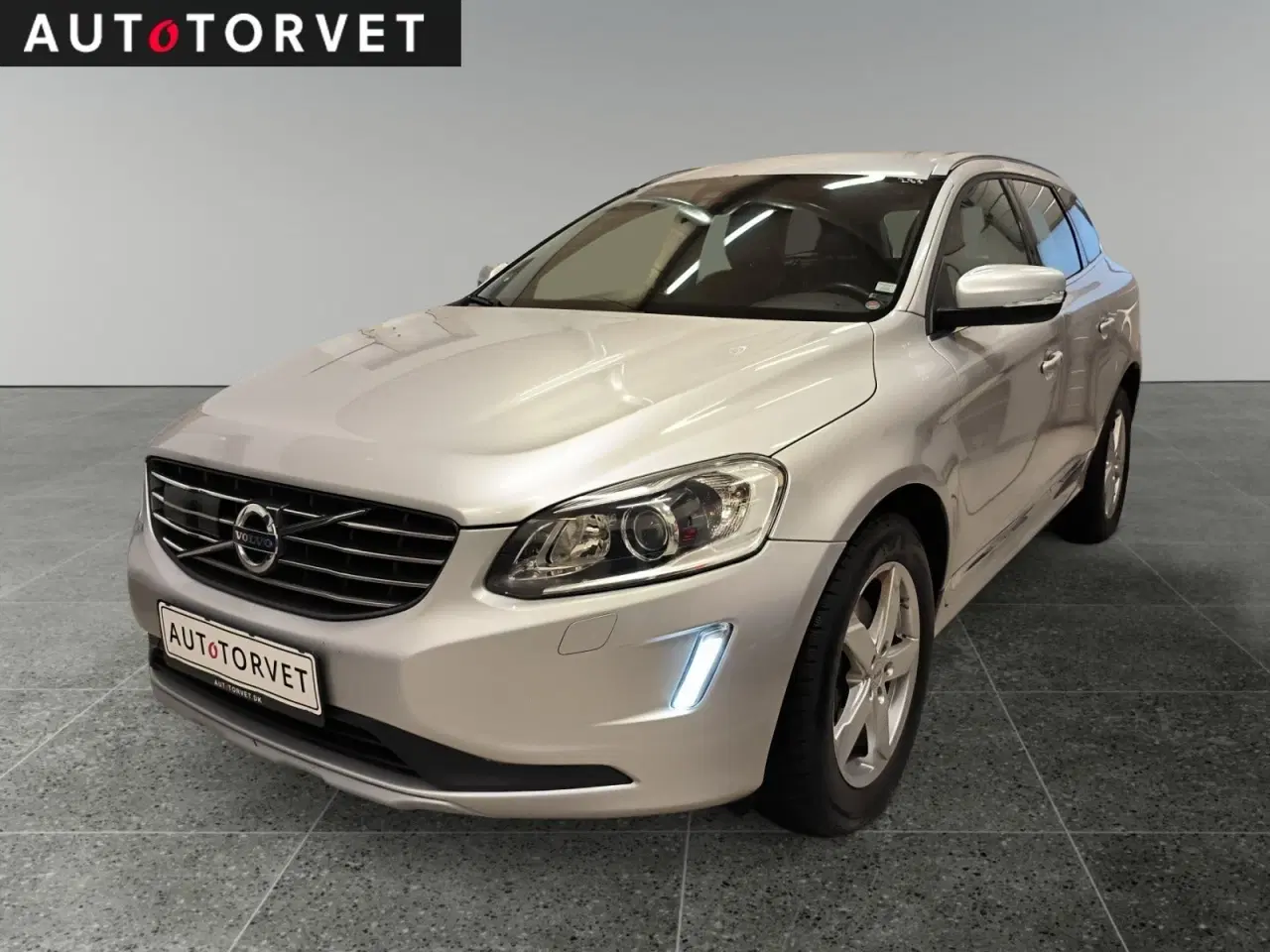 Billede 1 - Volvo XC60 2,0 D4 190 Summum aut.