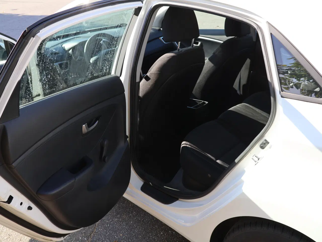 Billede 18 - Hyundai I30 1,4 Benzin årgang 2012