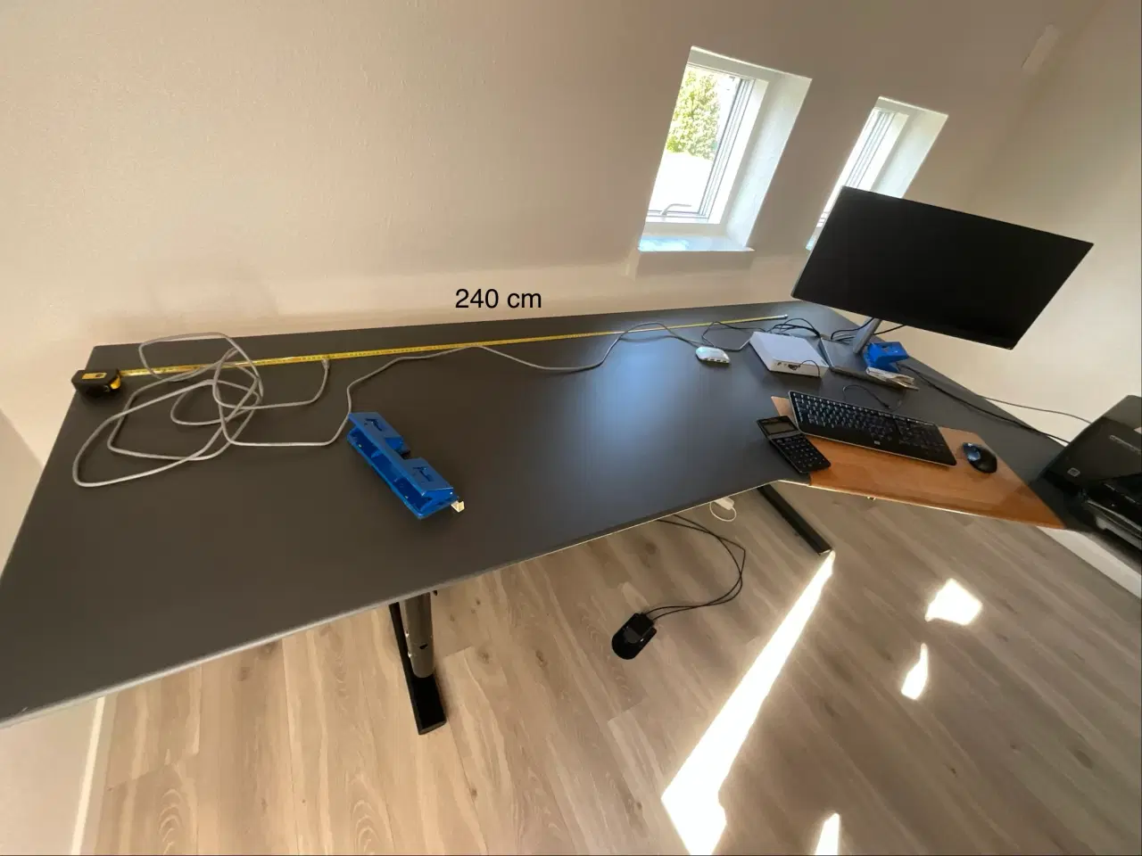Billede 6 - Hævesænke skrivebord