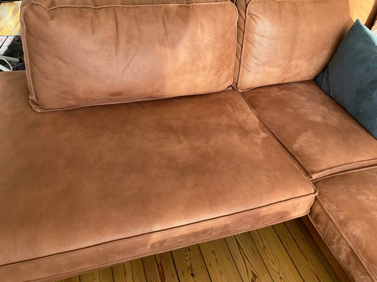 Billede 7 - Ilva sofa i Cognac farvet “ruskind”