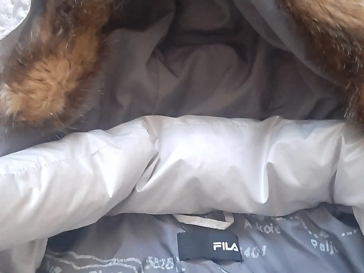 Billede 6 - Varm og let dunjakke