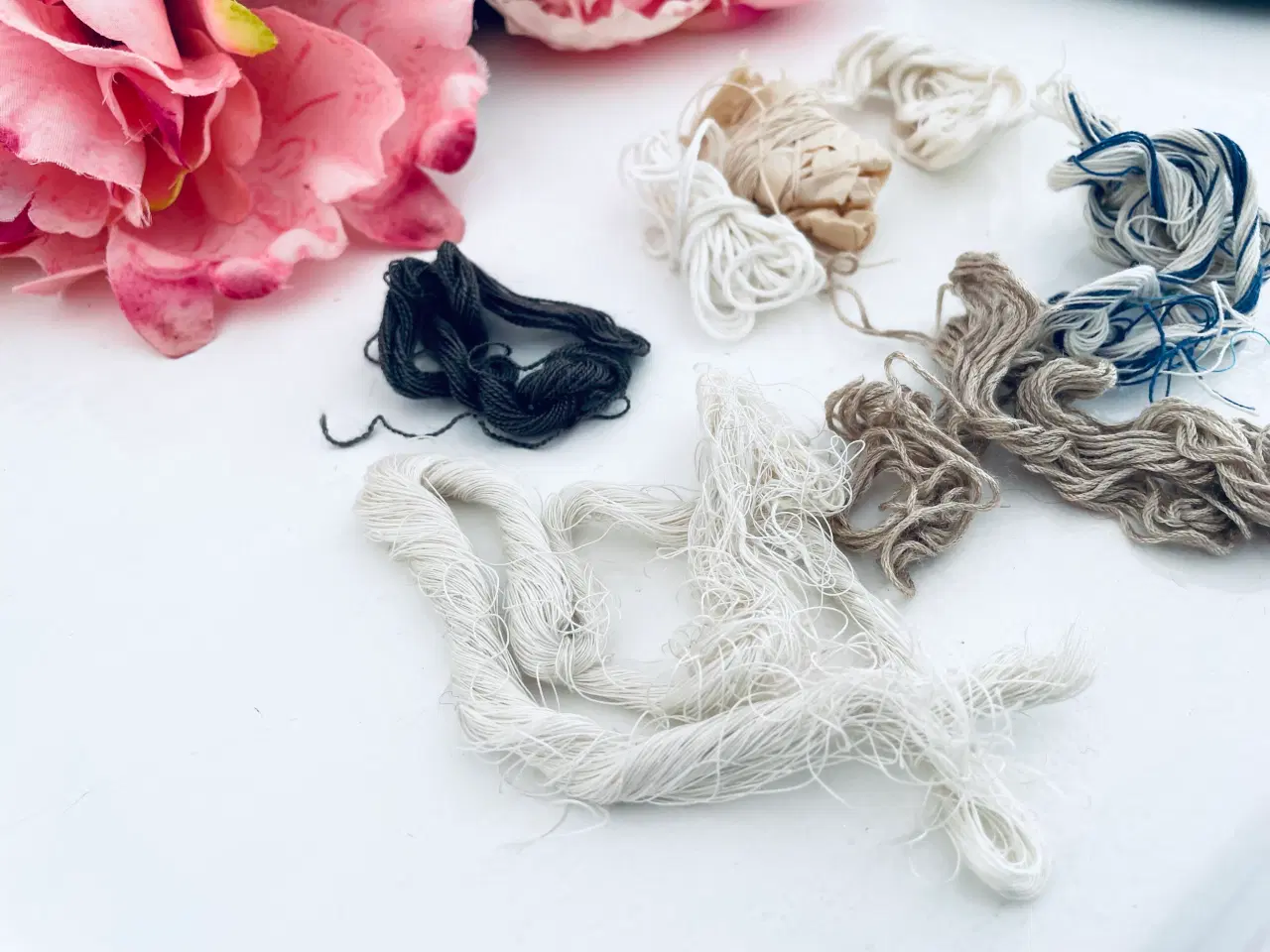 Billede 3 - Broderigarn blandet rester 