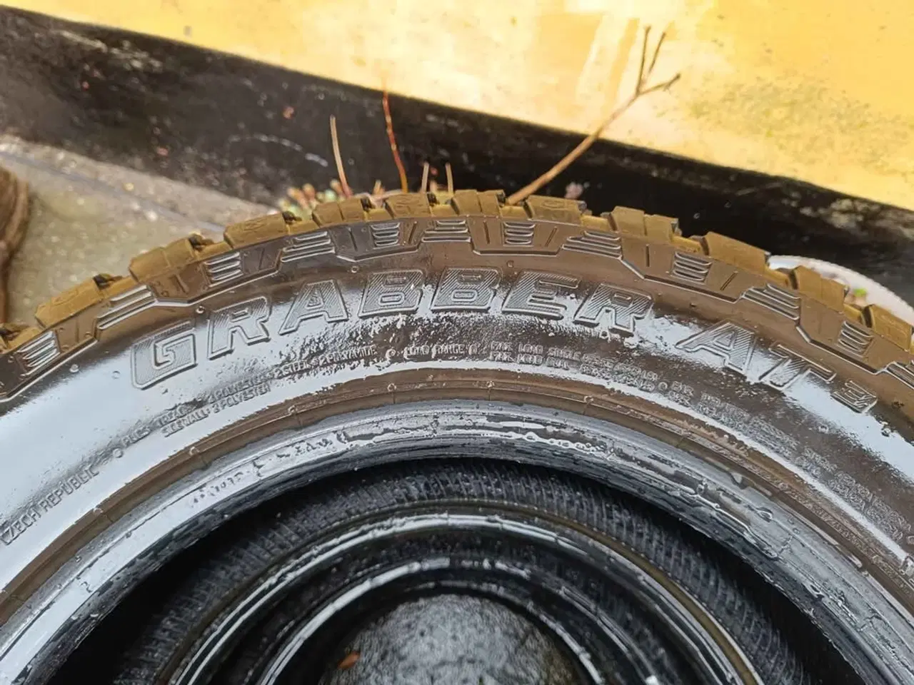 Billede 5 - Terræn/helårsdæk - General Grabber AT3 215/65 R16C