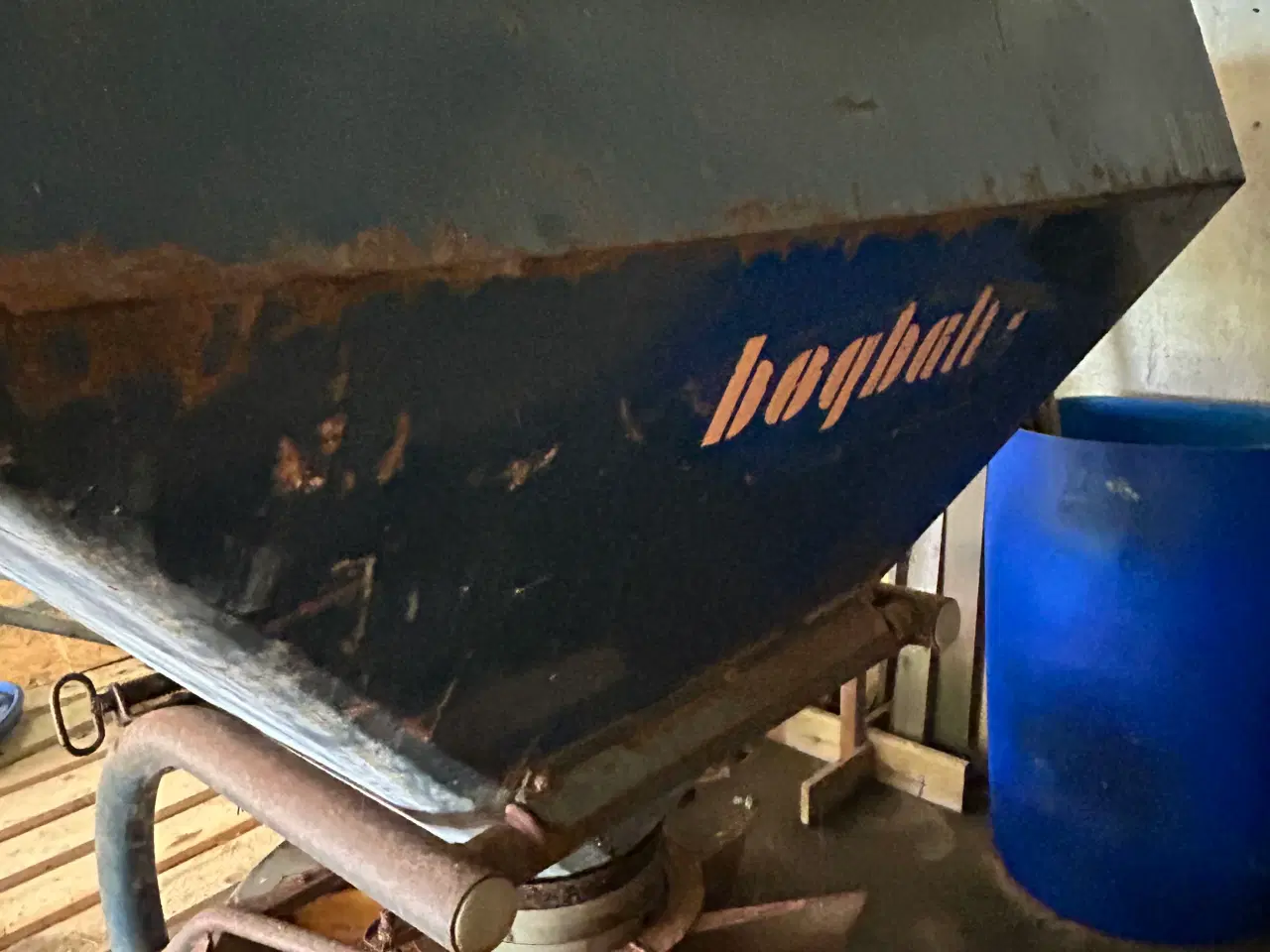 Billede 1 - Bøgballe gødningsspreder. 