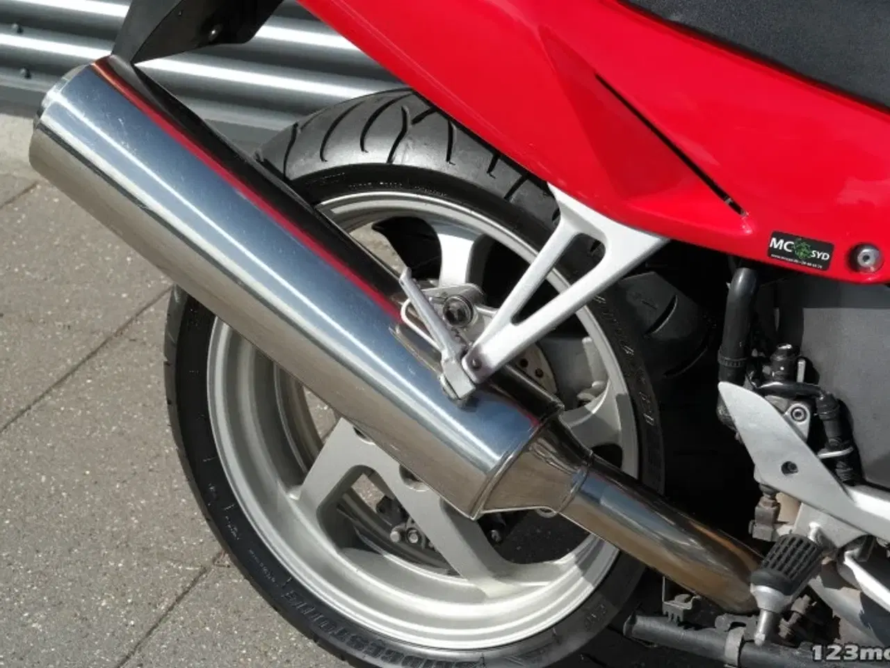 Billede 9 - Honda VFR 800 F MC-SYD       BYTTER GERNE