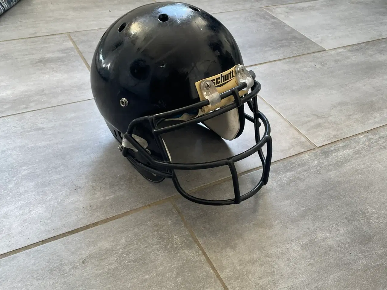 Billede 1 - Amerikansk Fodbold hjelm, Schutt, Str. M