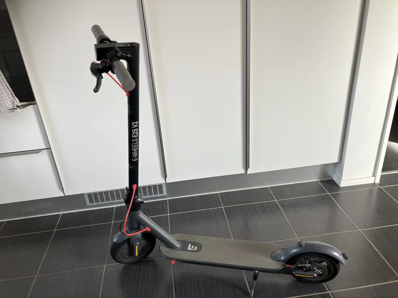 Billede 1 - El løbehjul 