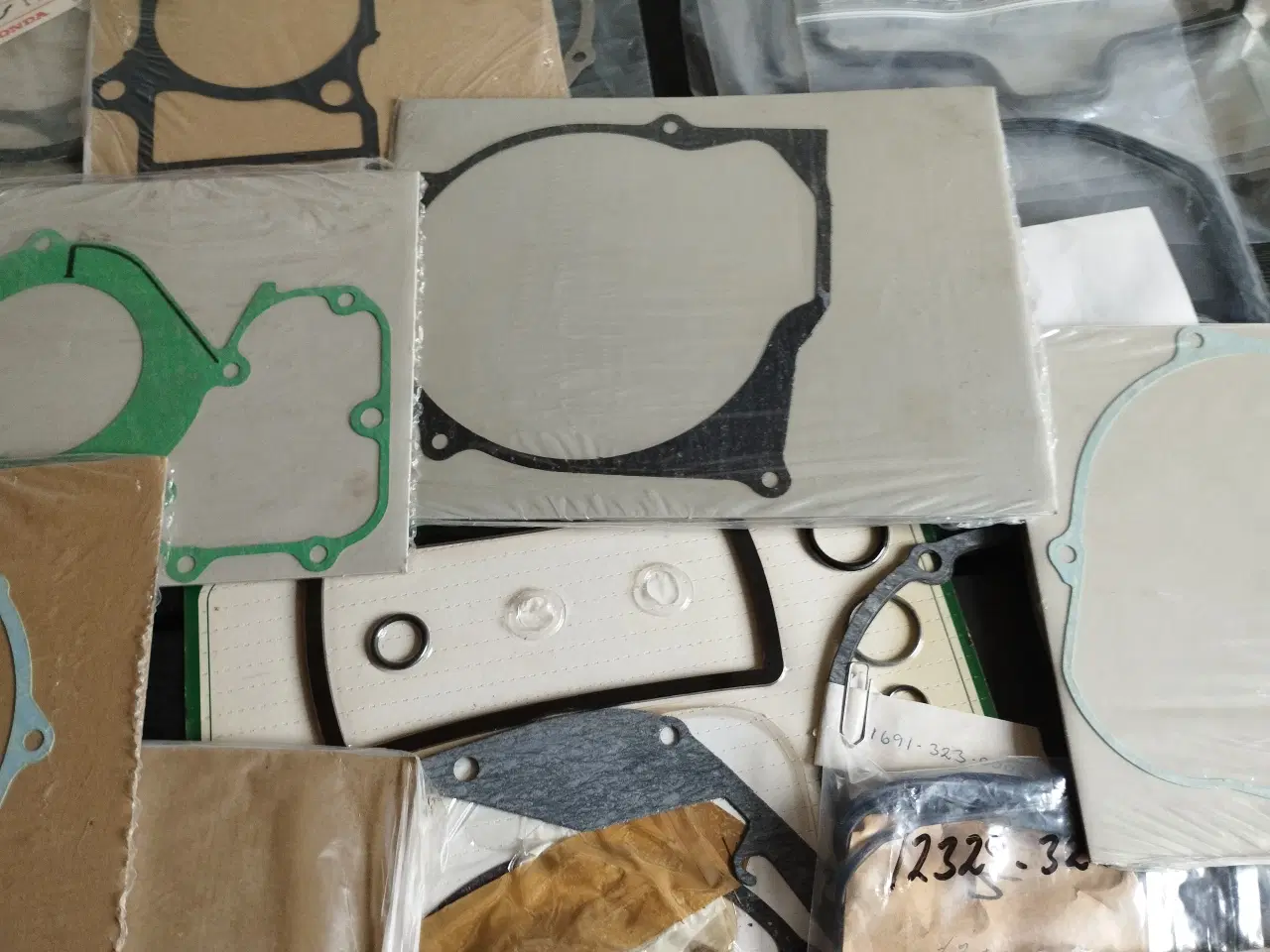 Billede 14 - Pakninger m.v. til Honda mc. nye ( se %) (kasse 7)