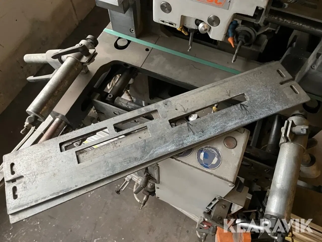 Billede 11 - 3 spindlet fræsemaskine Elumatic KF178