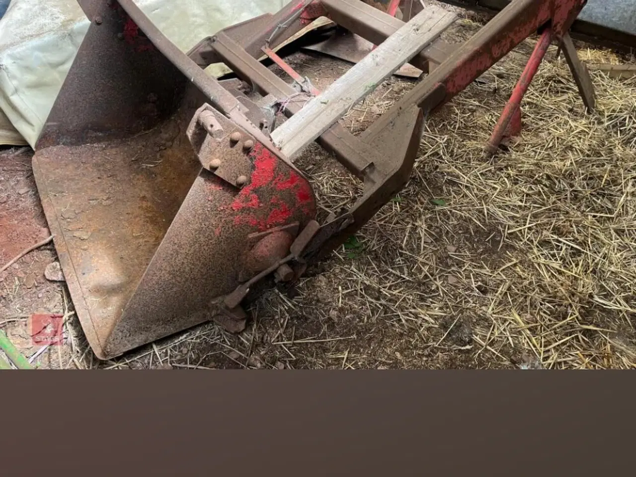 Billede 1 - Massey Ferguson MF 40 frontskovl søges