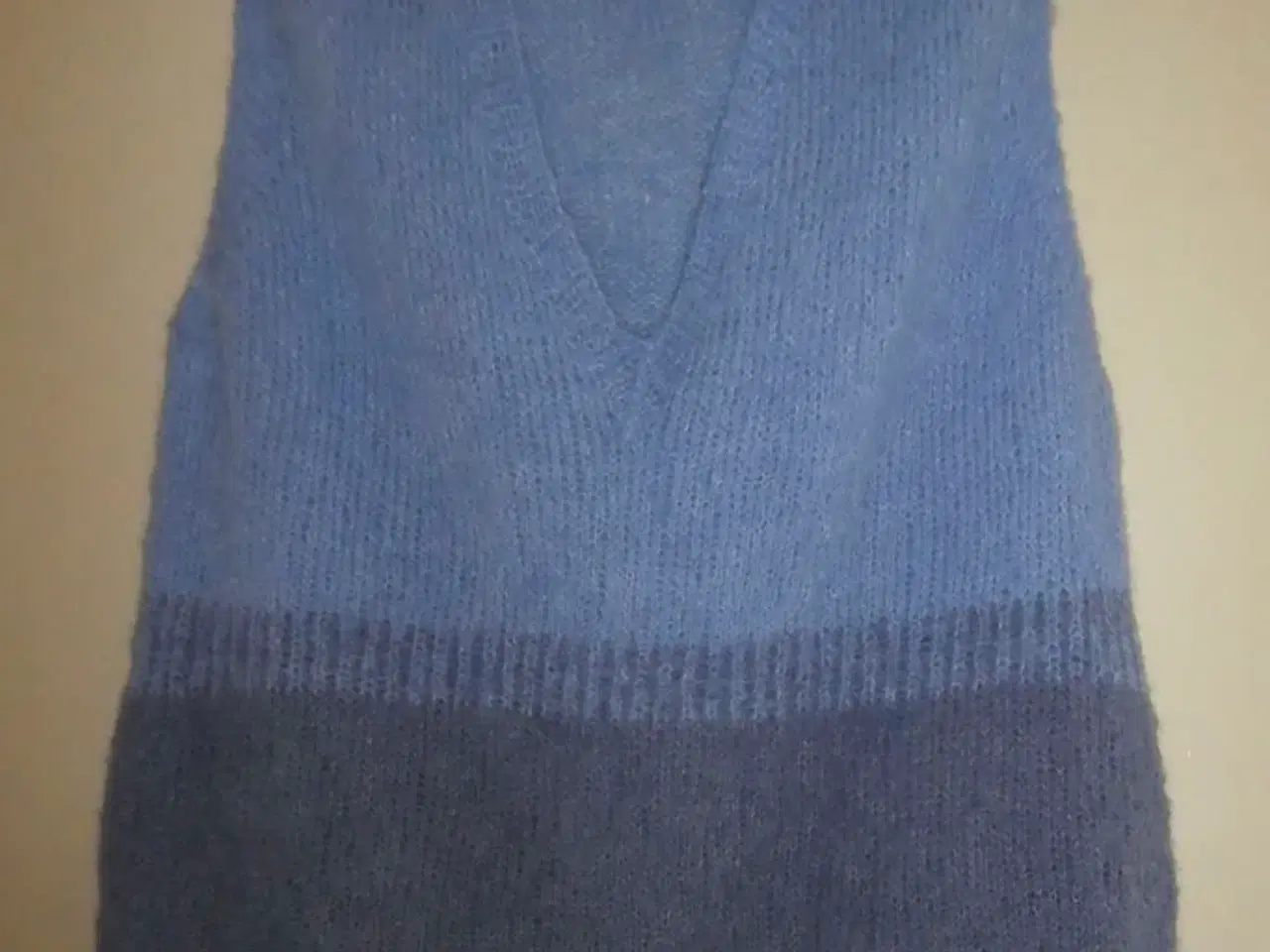 Billede 2 - Ny håndstrikket pullover