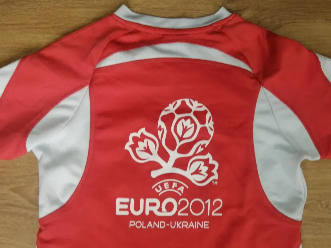 Billede 5 - EURO 2012 DANMARK FAN TSHIRT, STR. 10-12 ÅR, FLOT
