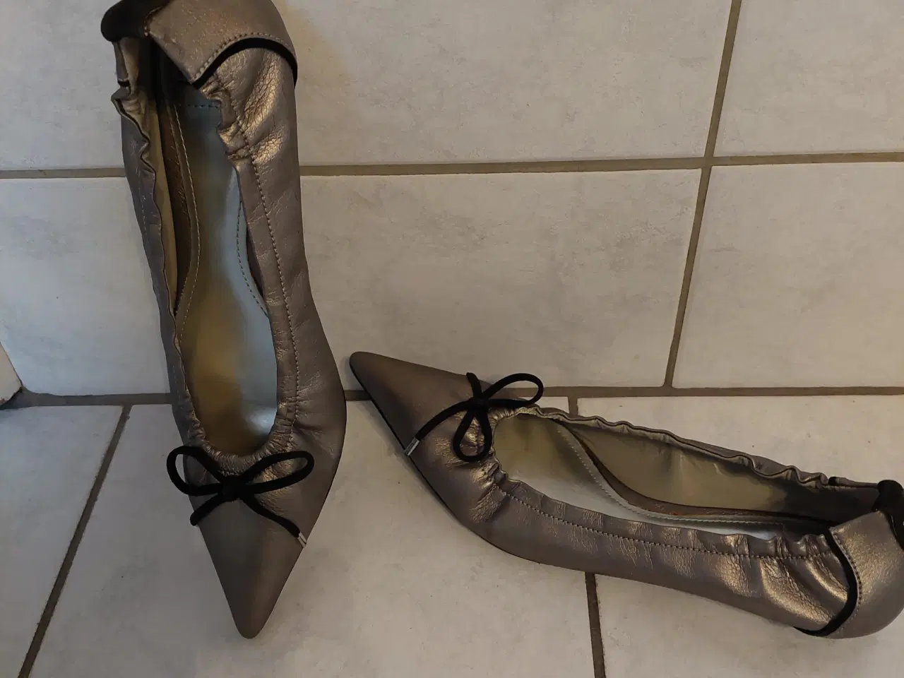 Billede 2 - Pæn ballerina Esprit sko str 39 