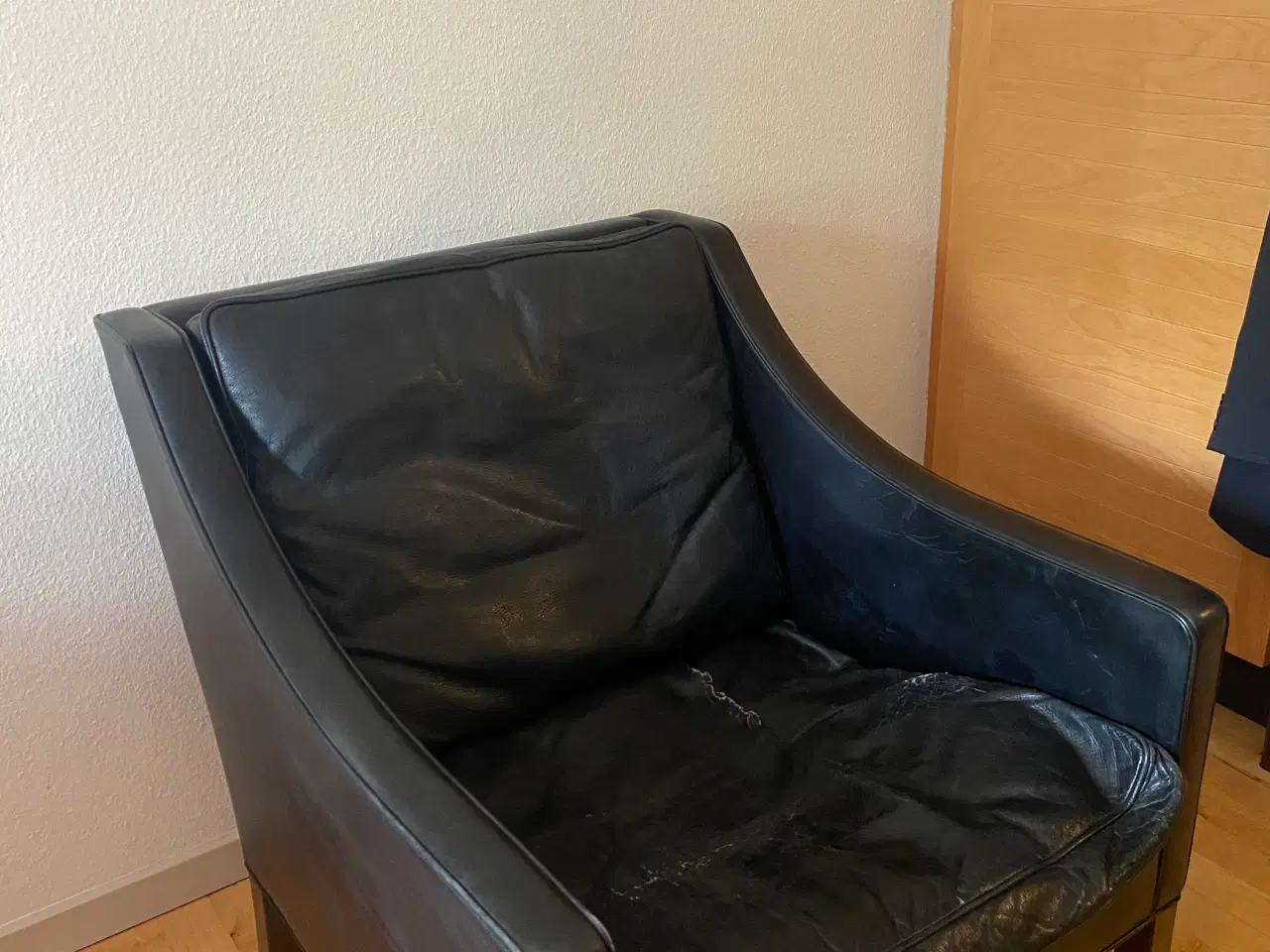 Billede 6 - Børge Mogensen - sofa (2213) og 3 lænestole (2207)