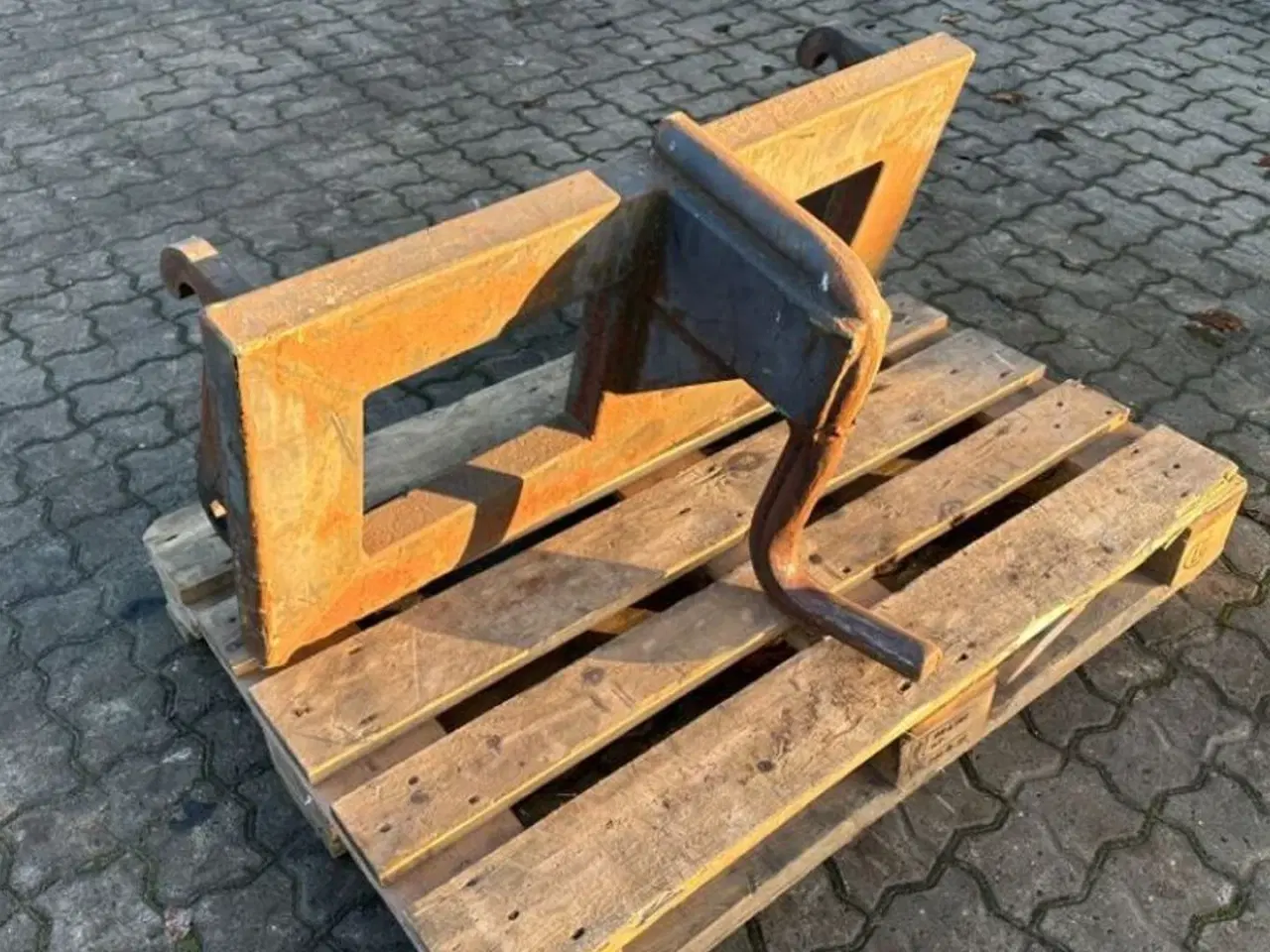 Billede 3 - - - - Sække løfter