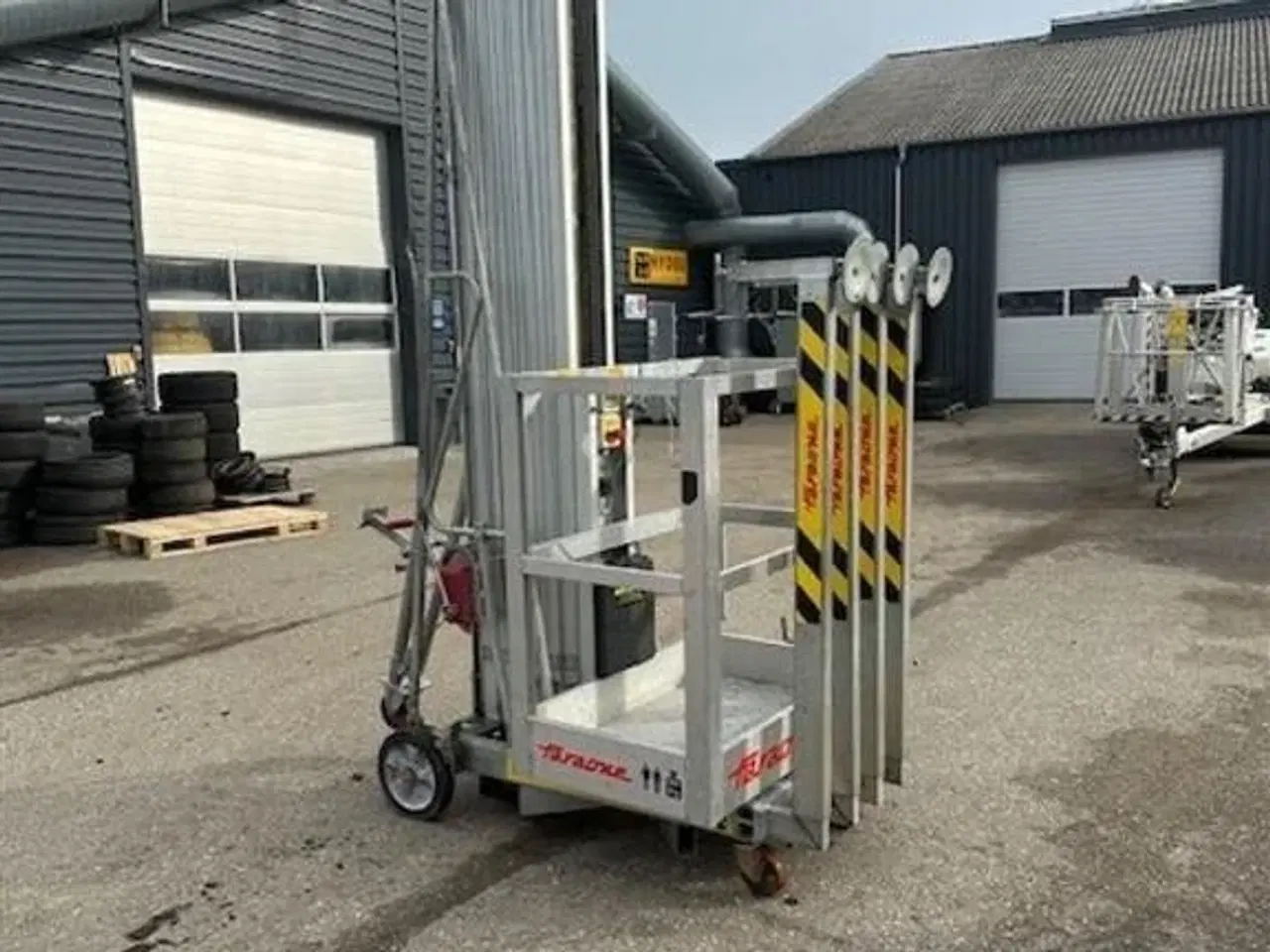 Billede 1 - - - - Faraone PK14000E Søjle lift