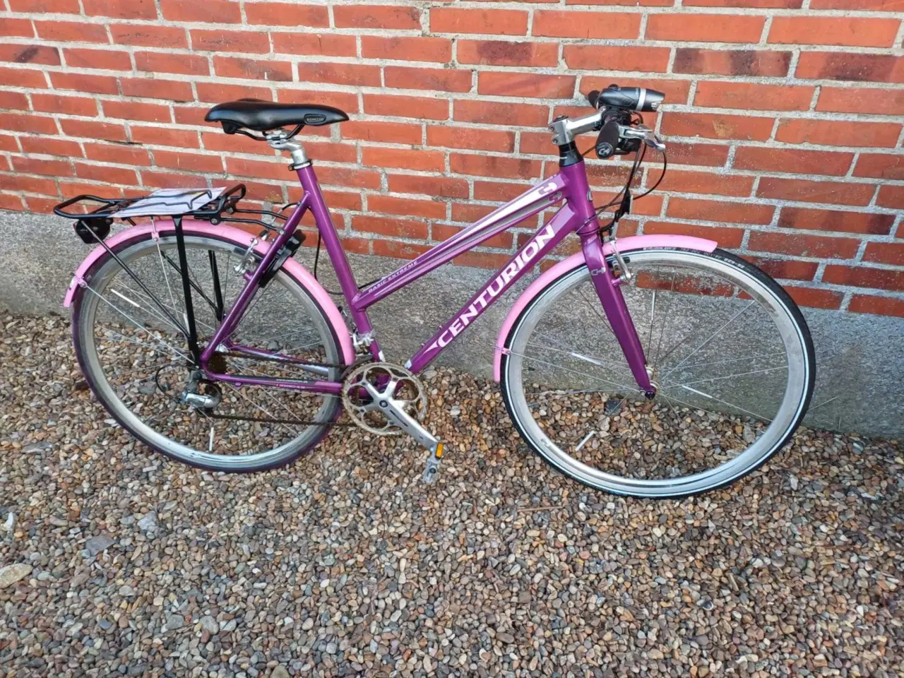 Billede 1 - Pigecykel med 18 gear 