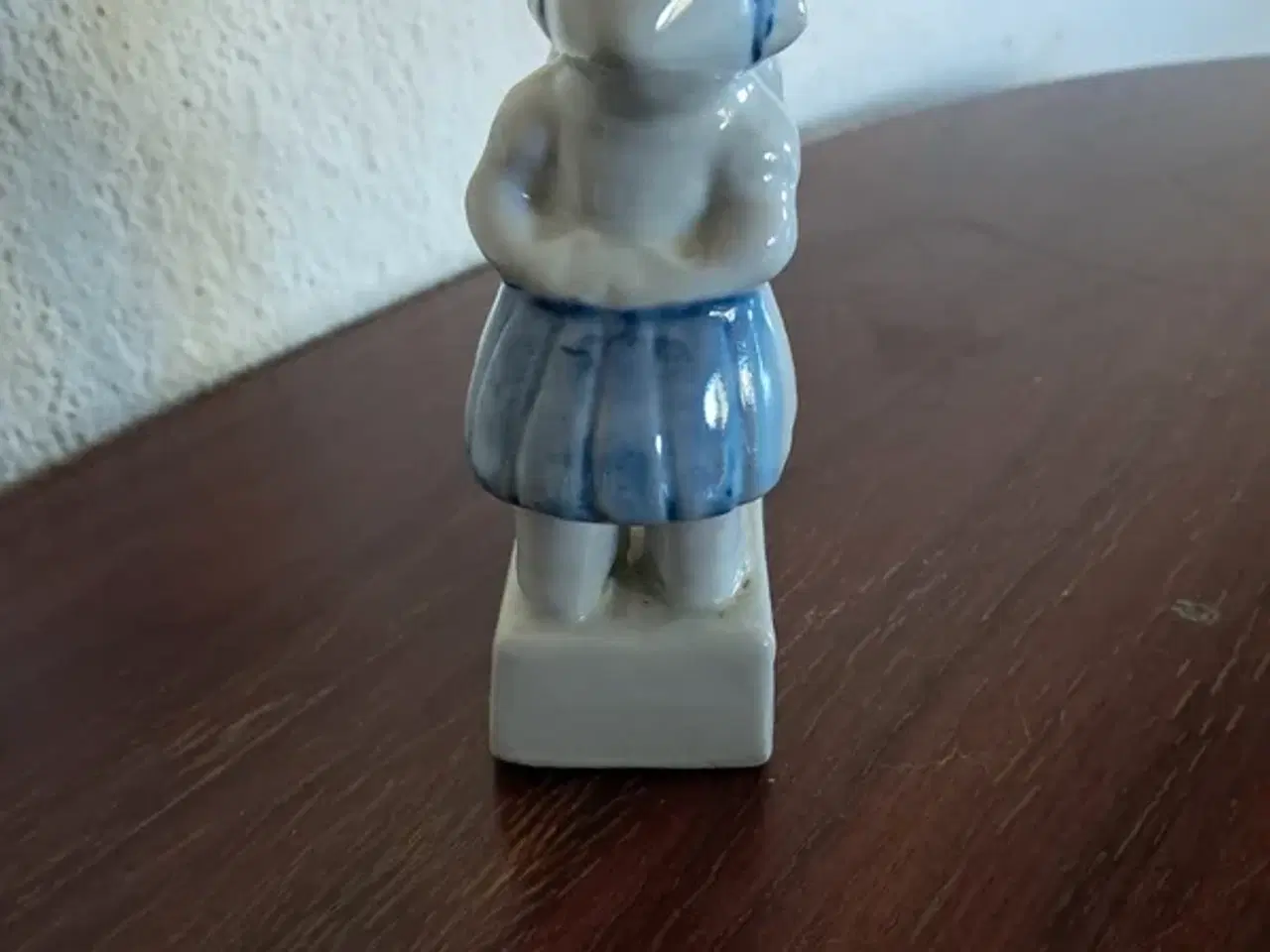 Billede 2 - Kyssefigur