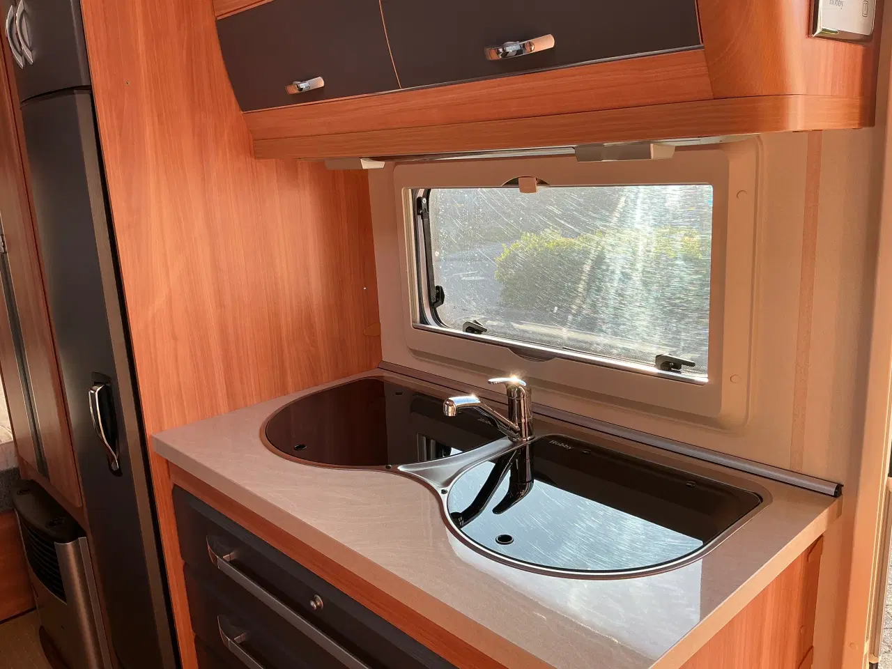 Billede 6 - Campingvogn Hobby 490 KMF de luxe
