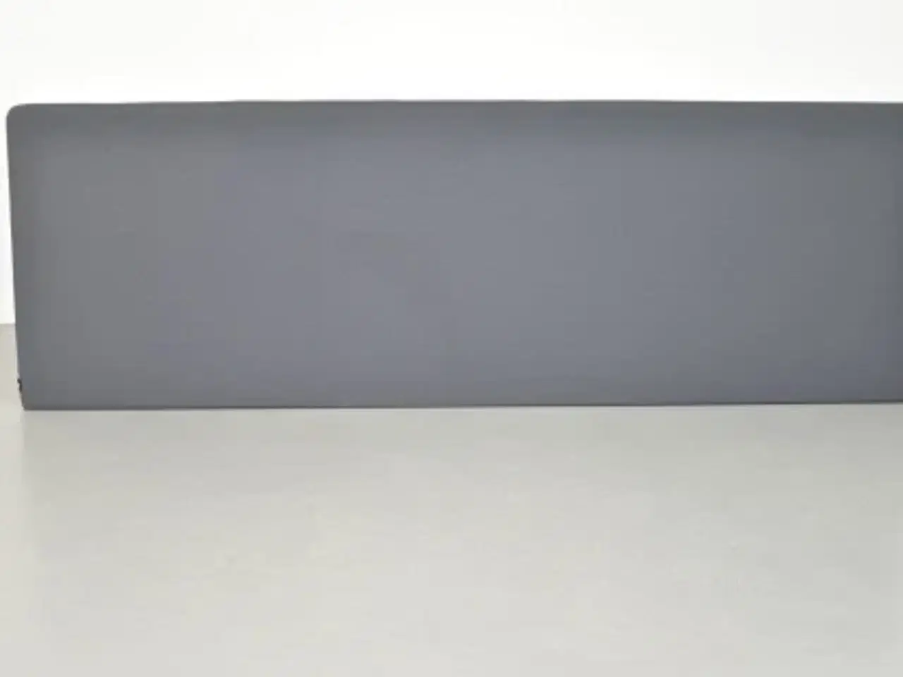 Billede 1 - Efg bordskærm i grå, 181 cm.