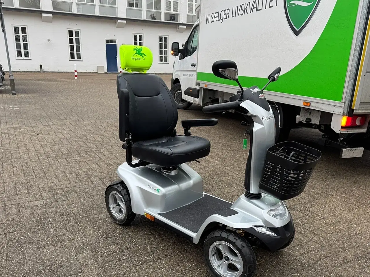 Billede 1 - Pegasus Jagtfalken grå