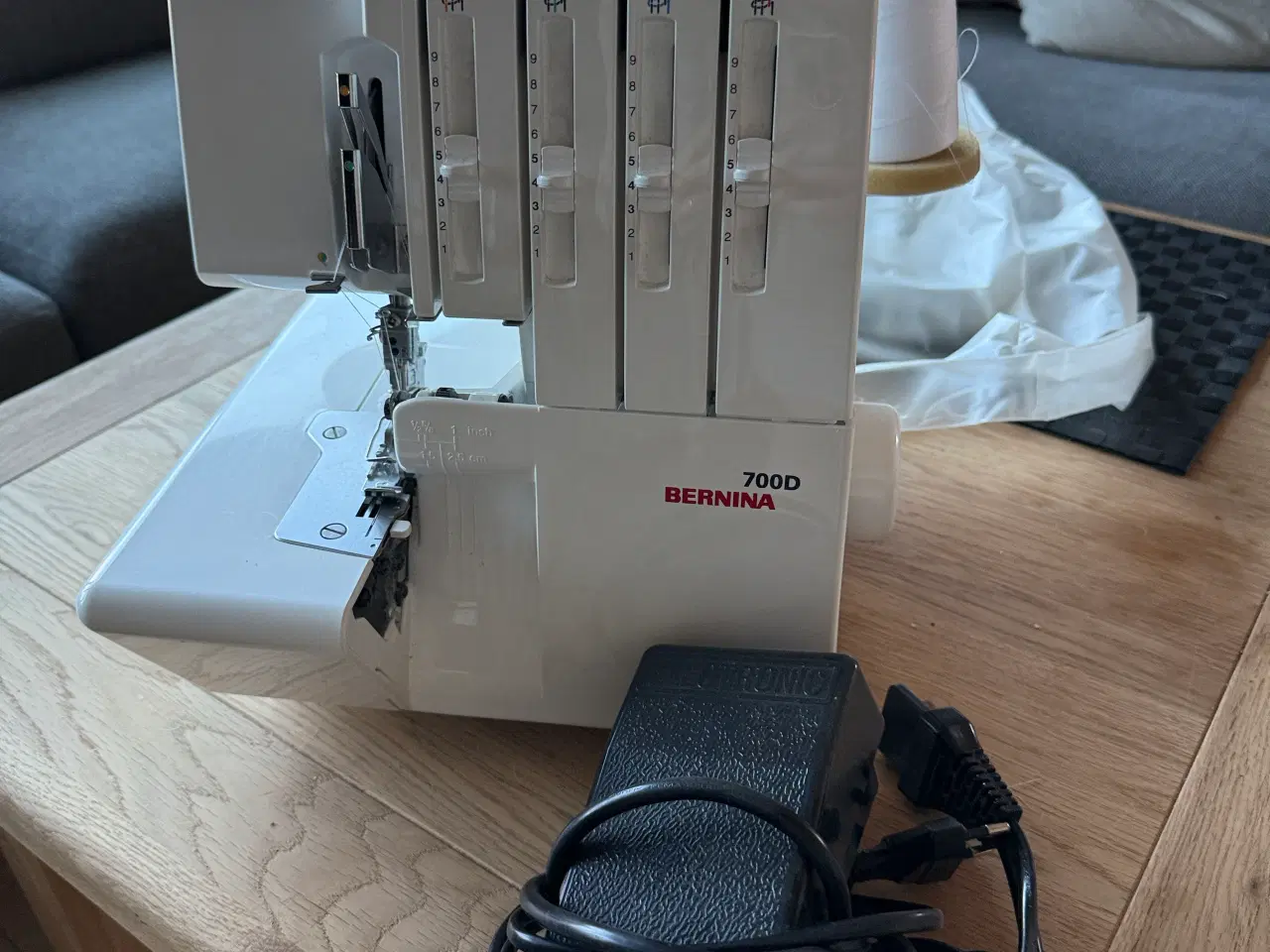 Billede 2 - Bernina 700d overlocker 