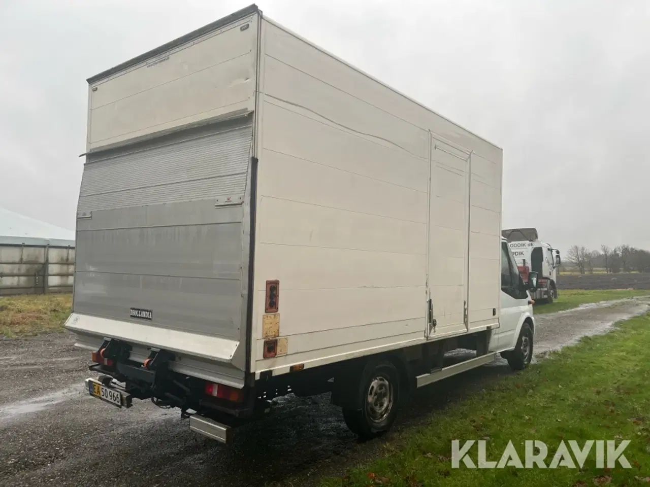 Billede 9 - 3,2 liter ford transit fastkasse med lift
